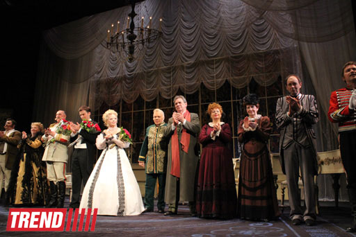 Триумф звезд Малого театра России в Баку в спектакле "На всякого мудреца довольно простоты" (фотосессия)
