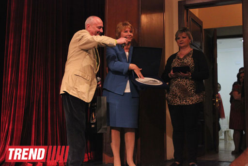 Триумф звезд Малого театра России в Баку в спектакле "На всякого мудреца довольно простоты" (фотосессия)