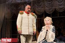 Триумф звезд Малого театра России в Баку в спектакле "На всякого мудреца довольно простоты" (фотосессия)