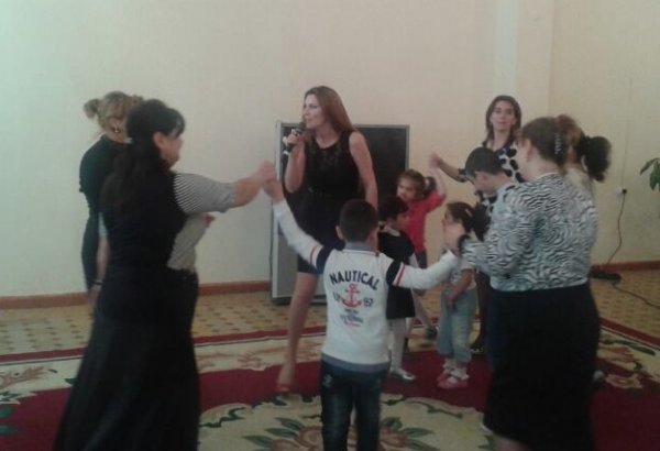 Руководство Дворца Гейдара Алиева провело благотворительные концерты (фото)