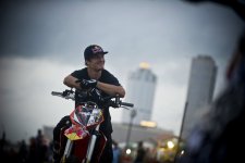 Летающие мотоциклы в Баку - Red Bull X Fighters Jams (фото)