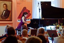 Успех юной азербайджанской пианистки Нармин Наджафли на конкурсе в Польше (фото)