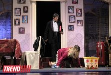 В Баку состоялся бенефис "Королевы сцены" -  премьера комедии "Жениха вызывали, девочки?"  (фотосессия)