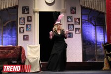 В Баку состоялся бенефис "Королевы сцены" -  премьера комедии "Жениха вызывали, девочки?"  (фотосессия)