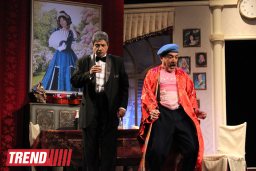 В Баку состоялся бенефис "Королевы сцены" -  премьера комедии "Жениха вызывали, девочки?"  (фотосессия)