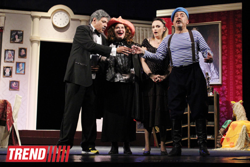 В Баку состоялся бенефис "Королевы сцены" -  премьера комедии "Жениха вызывали, девочки?"  (фотосессия)