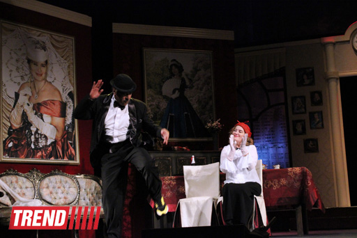 В Баку состоялся бенефис "Королевы сцены" -  премьера комедии "Жениха вызывали, девочки?"  (фотосессия)