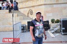 Умопомрачительные трюки мотоциклистов в вечернем Баку - Red Bull X Fighters Jams (фото)