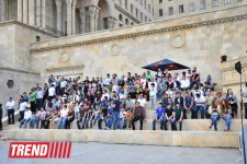 Умопомрачительные трюки мотоциклистов в вечернем Баку - Red Bull X Fighters Jams (фото)