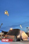 Умопомрачительные трюки мотоциклистов в вечернем Баку - Red Bull X Fighters Jams (фото)