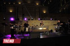 Умопомрачительные трюки мотоциклистов в вечернем Баку - Red Bull X Fighters Jams (фото)