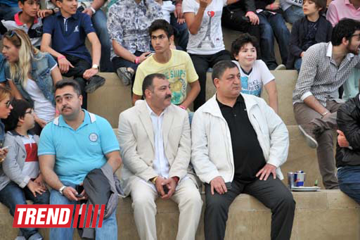 Умопомрачительные трюки мотоциклистов в вечернем Баку - Red Bull X Fighters Jams (фото)