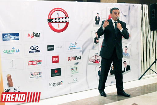 Мерлин Монро и Чарли Чаплин на азербайджанском фестивале "No Smoking!"  (фотосессия)