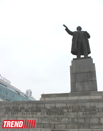 Путешествие в Екатеринбург: "Красная линия", Храм-на-крови , памятник Человеку-невидимке  (фото, часть 2)
