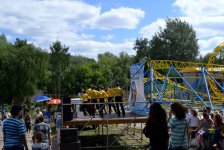 Союз азербайджанской молодежи Украины выступил партнером  акции "Мир детей - мир детства" (фото)