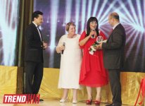 В Баку состоялась церемония награждения деятелей культуры и искусства, телевидения и СМИ (фото)