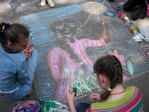 Союз азербайджанской молодежи Украины выступил партнером  акции "Мир детей - мир детства" (фото)