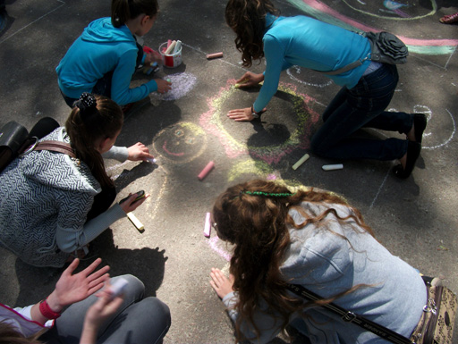 Союз азербайджанской молодежи Украины выступил партнером  акции "Мир детей - мир детства" (фото)