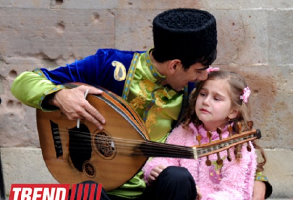 В Азербайджане стартовал общереспубликанский конкурс "Новые детские песни – 2013" (фото)