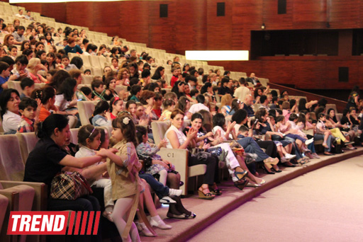 Малыш,  Карлсон и Фрекен Бок в Баку (фотосессия)