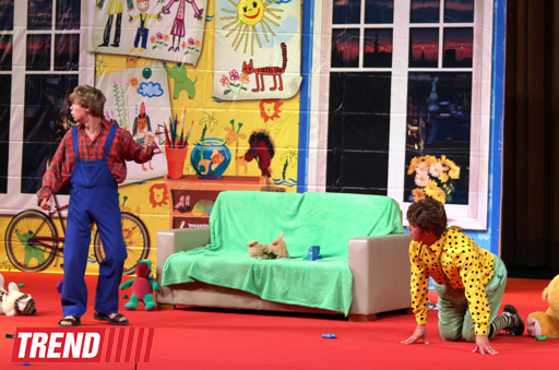 Малыш,  Карлсон и Фрекен Бок в Баку (фотосессия)