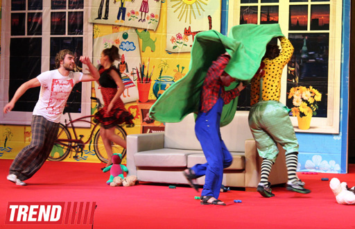 Малыш,  Карлсон и Фрекен Бок в Баку (фотосессия)