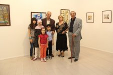 В Баку открылась выставка Исмаила Мамедова "BAKI-NEW YORK-BAKU" (фото)