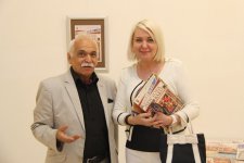 В Баку открылась выставка Исмаила Мамедова "BAKI-NEW YORK-BAKU" (фото)