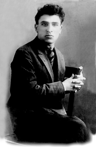 Новое издание от "Xalq Əmanəti" к 105-летию Микаила Мушфига (фото)