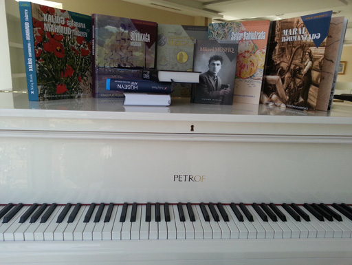 Новое издание от "Xalq Əmanəti" к 105-летию Микаила Мушфига (фото)