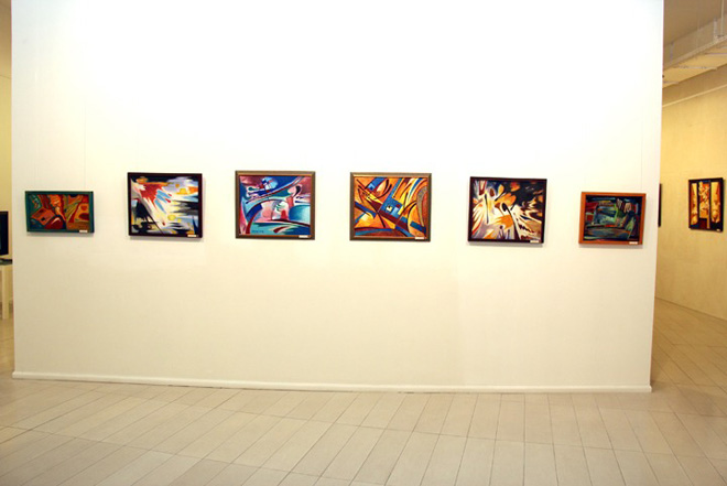 В Баку открылась выставка Исмаила Мамедова "BAKI-NEW YORK-BAKU" (фото)