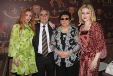 Доктор философии Гюльнара Халилова  выпустила книгу, посвященную академику Видади Халилову (ФОТО)