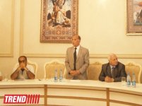 В Баку презентована книга "Большой грех" писателя-публициста Огтая Алиева (фото)