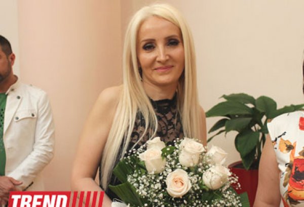 В Баку открылась выставка гобеленов Семени Гасымзаде: " Это искусство чувства и ощущения" (фото)