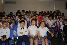 В Баку состоялся литературно-музыкальный вечер "Девушку Чайкой зовут" (фото)