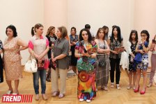 В Баку открылась выставка гобеленов Семени Гасымзаде: " Это искусство чувства и ощущения" (фото)