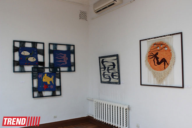 В Баку открылась выставка гобеленов Семени Гасымзаде: " Это искусство чувства и ощущения" (фото)