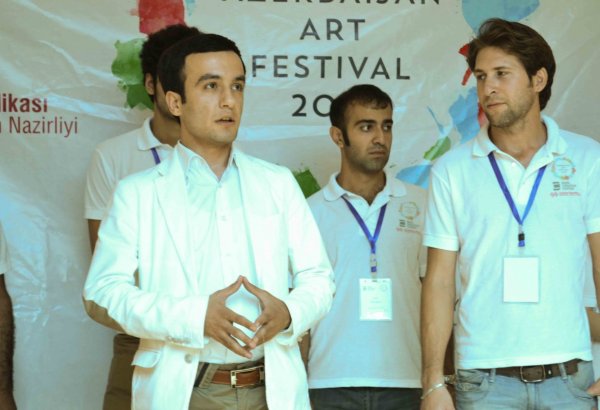 В Сальяне организована выставка в рамках "Azerbaijan Art Festival-2013" (фото)