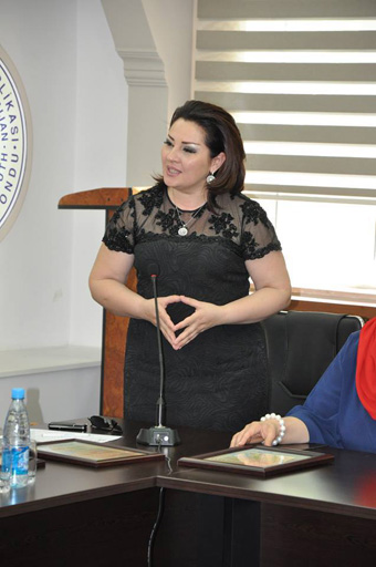 Айбениз Гашимова удостоена почетного диплома Общественного объединения "Молодые реформаторы" (фото)