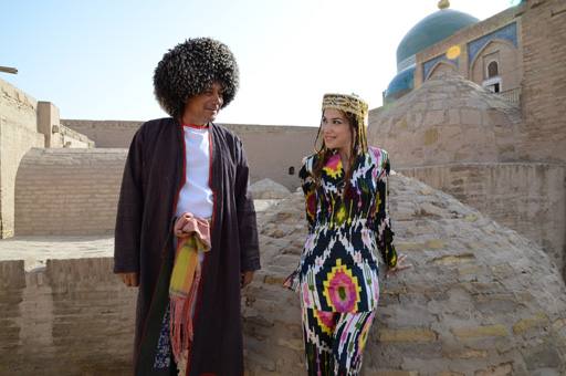 Азербайджанская актриса в узбекском национальном платье - проект в Ташкенте  (фотосессия)