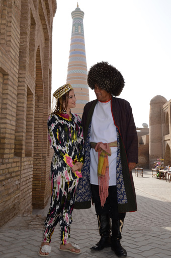 Азербайджанская актриса в узбекском национальном платье - проект в Ташкенте  (фотосессия)