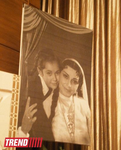 Полвека на сцене: в Баку отметили 100-летие Окумы Гурбановой (фото)