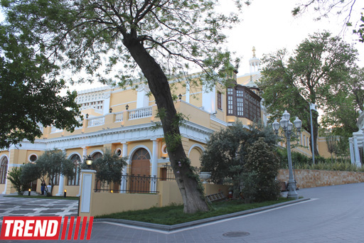 Филармонический сад Баку (фотосессия)