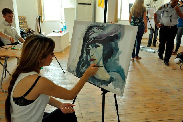 Азербайджанские художники создали произведения "Под открытым небом" (фото)