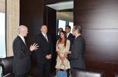 Президент Ильхам Алиев: Баку сегодня является одним из мировых центров как с политической, так и с экономической и культурной точек зрения (ФОТО)