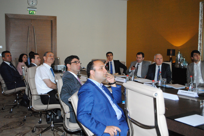 Состоялось очередное заседание Наблюдательного совета Фонда молодежи Азербайджана (ФОТО)