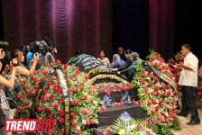 Корифея азербайджанского искусства Сиявуша Аслана аплодисментами проводили в последний путь (фото)