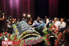 Корифея азербайджанского искусства Сиявуша Аслана аплодисментами проводили в последний путь (фото)