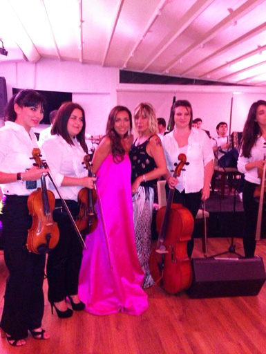 В Баку на побережье Каспийского моря состоялся юбилейный вечер Алсу (фото)