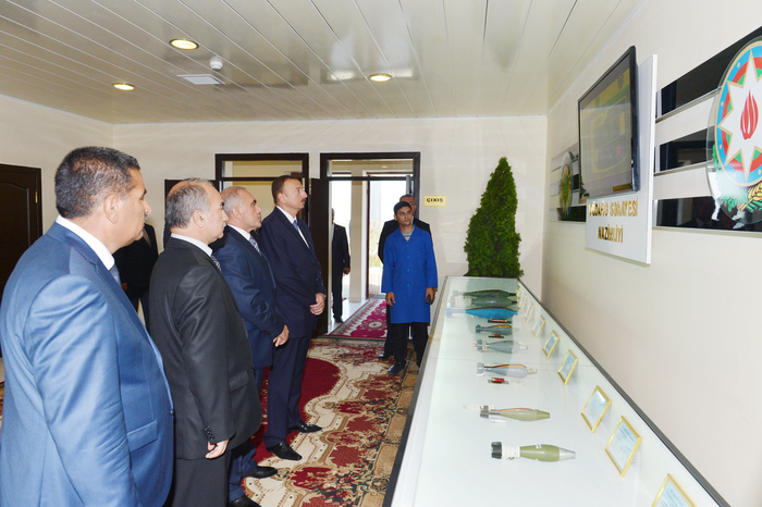 Президент Азербайджана принял участие в открытии центра утилизации боеприпасов на заводе "Араз" (ФОТО)